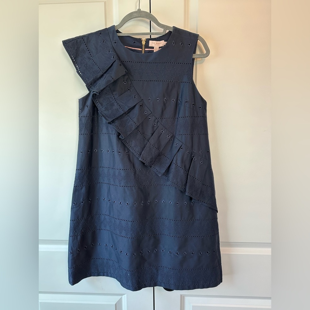 TED BAKER London Navy Mahlene Ruffle Eyelet Shift Dress (Ted Size 2/4-6)